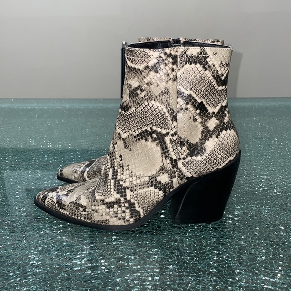 Steven By Steve Madden Shoes - Steven By Steve Madden Granger Faux Leather Snake Print